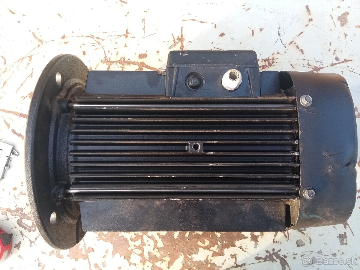 Elektromotor 2,2kW , 1450ot. prírubový - 2