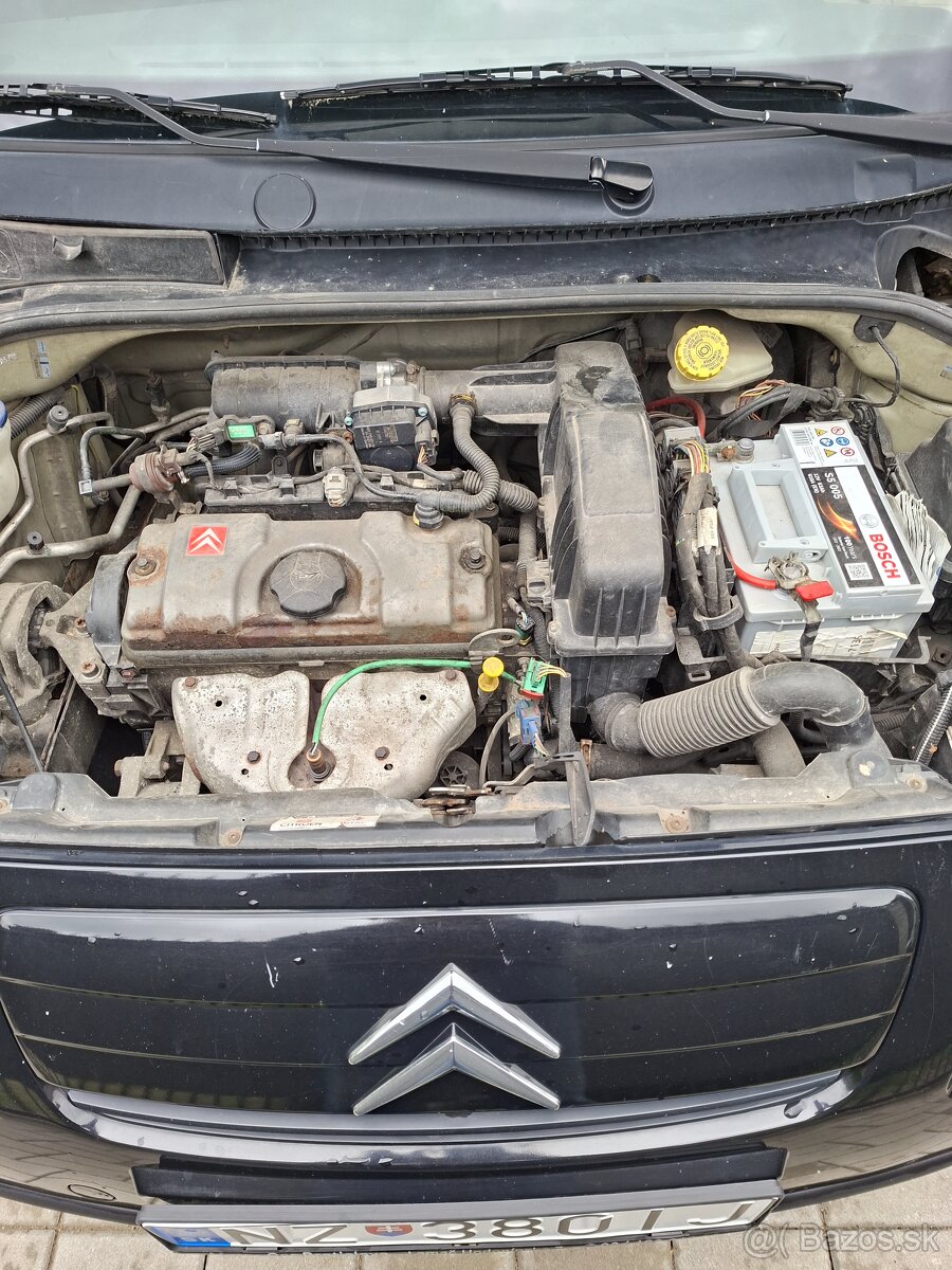 Citroën C 2+led televízor - 2