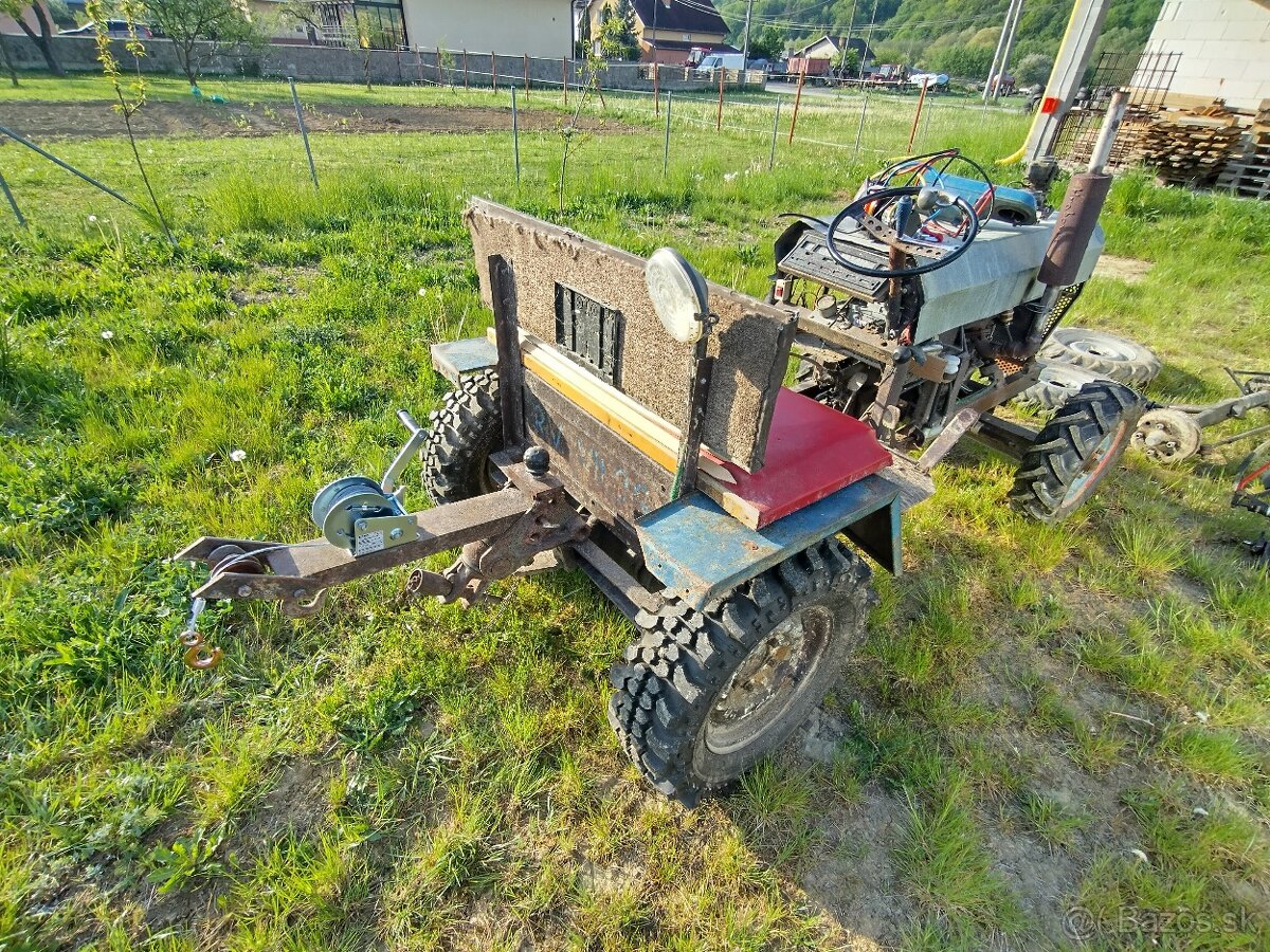 Malotraktor s motorom škoda 1203 - 2