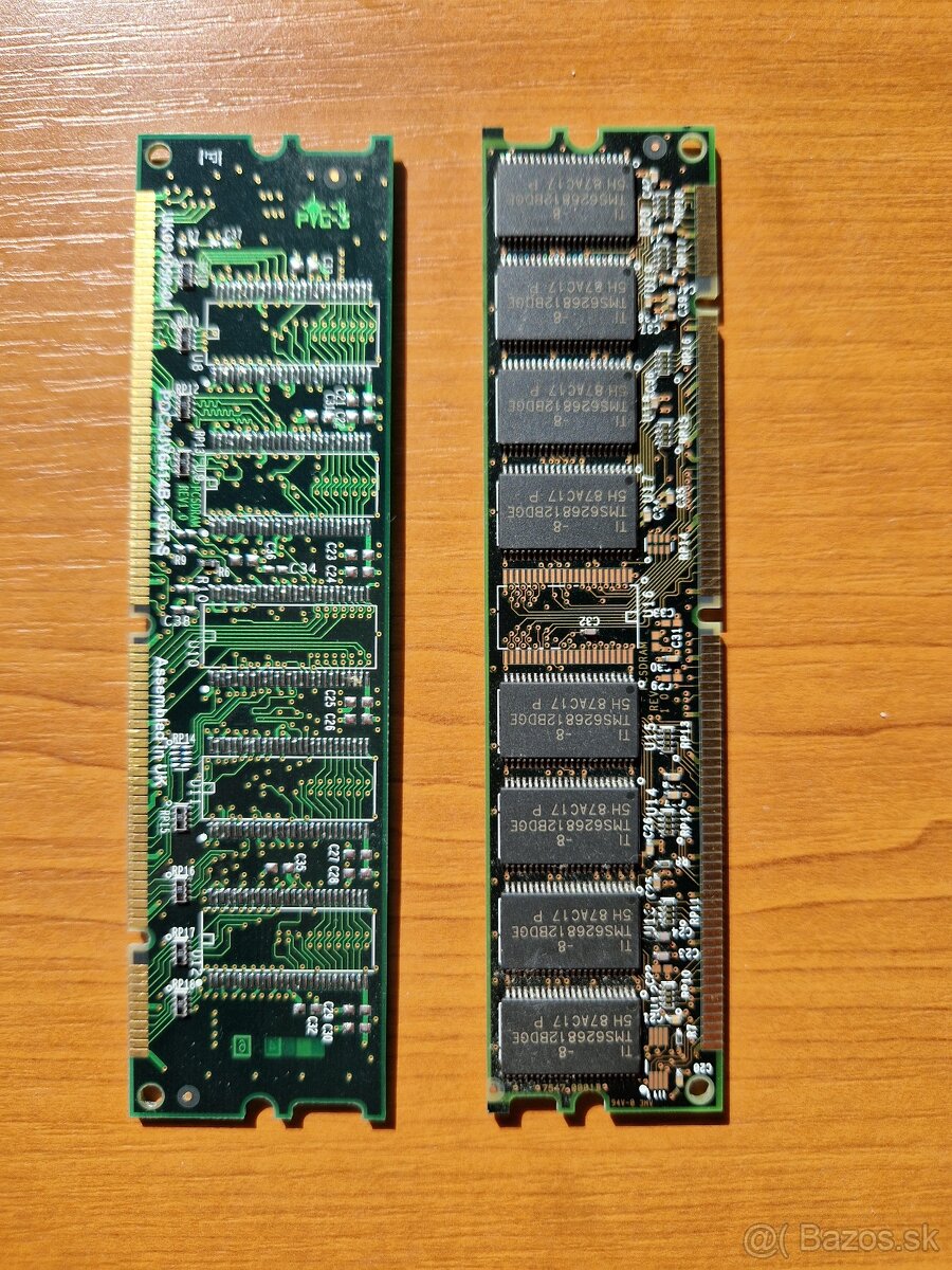 2x SDRAM 32 MB PC100, 168-pin DIMM (HP + Kingston) - 2
