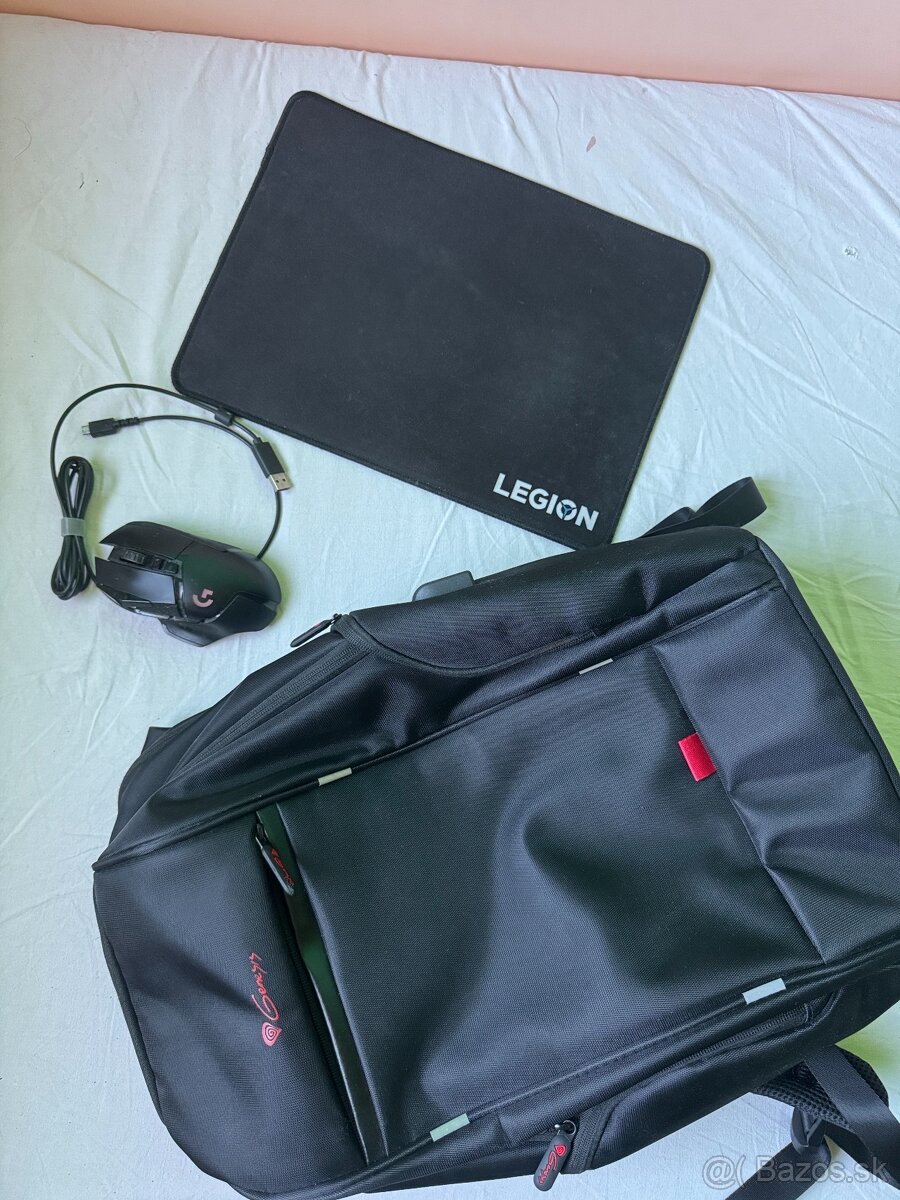 Lenovo Legion 7 + všetko zobrazené na fotografii - 2