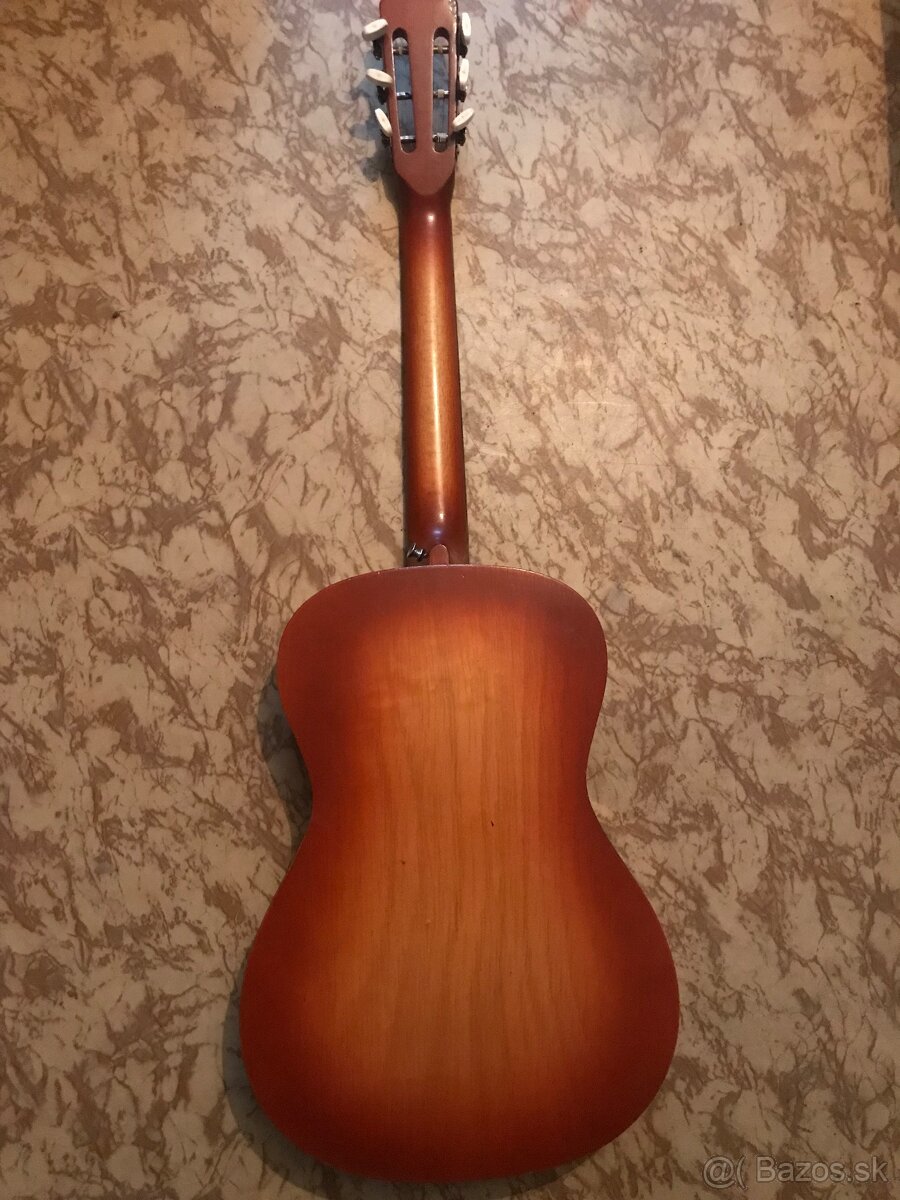 Predam gitary cremona - 2