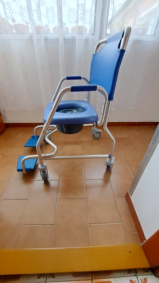 Toaletný a sprchovací vozík Herdegen - 2