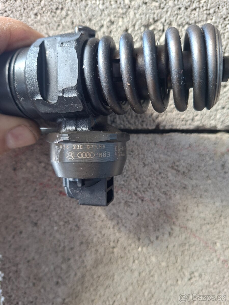 Vstrekovacie trysky 1.9tdi 77kw BXE/BKC/BJB/BLS - 2