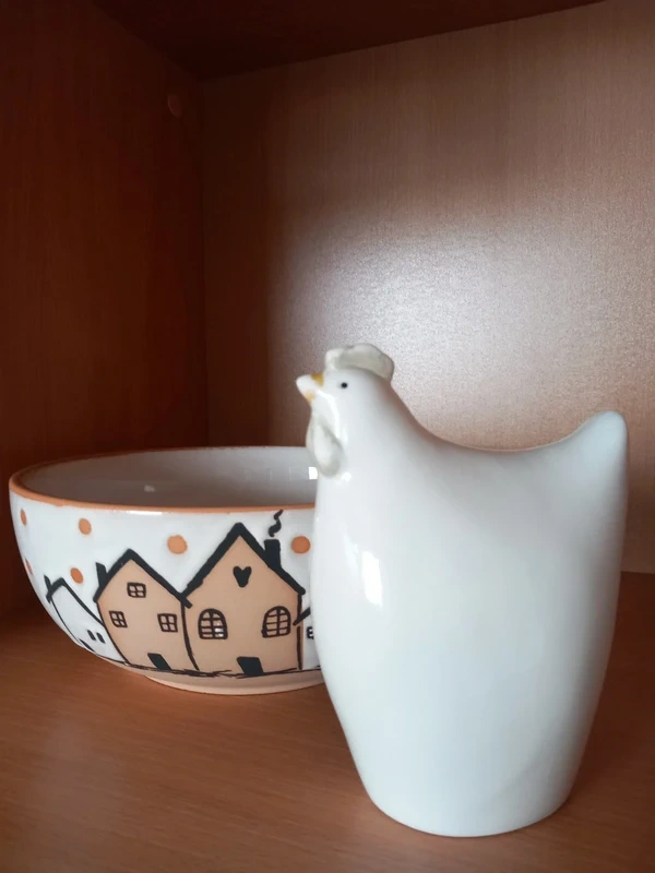 Keramická stojaca sliepočka 15x10x7 cm - 2