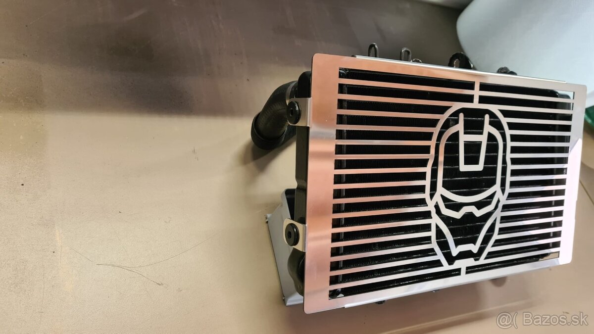 Kryt chladiče cestné - 2