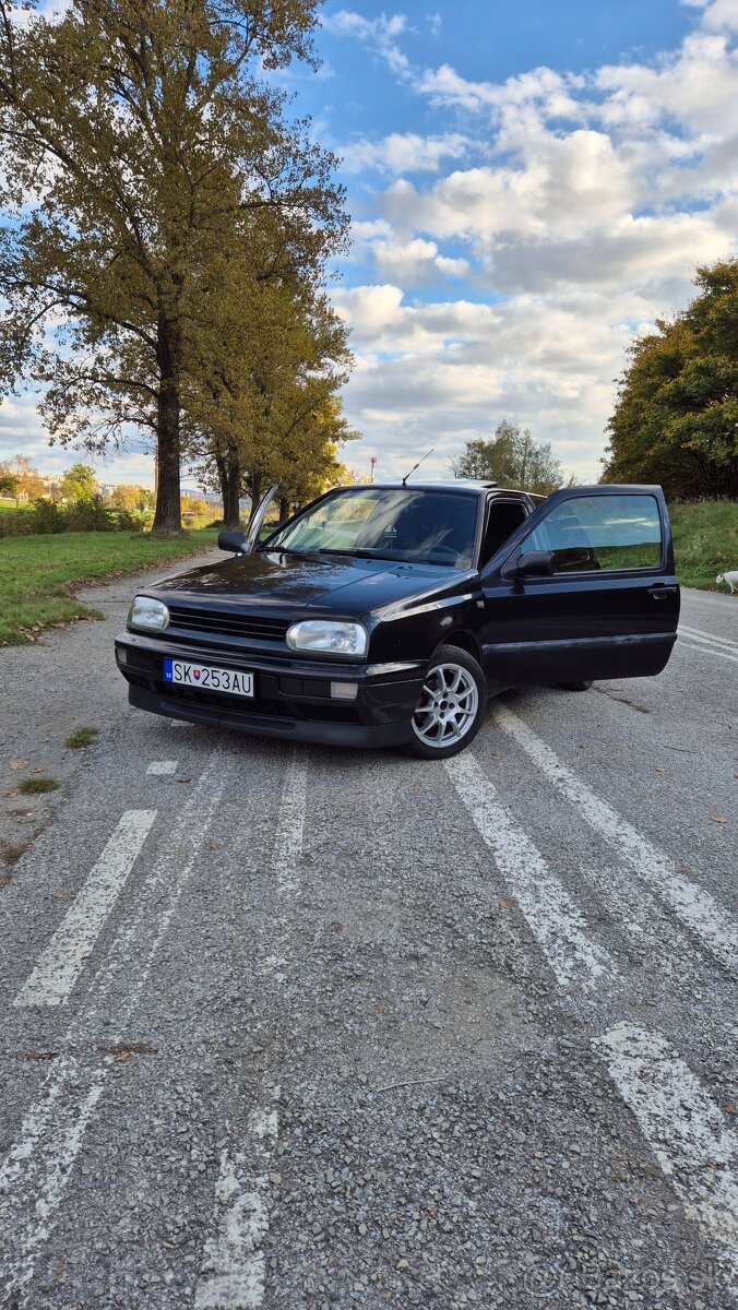 Volkswagen Golf 3 - 2
