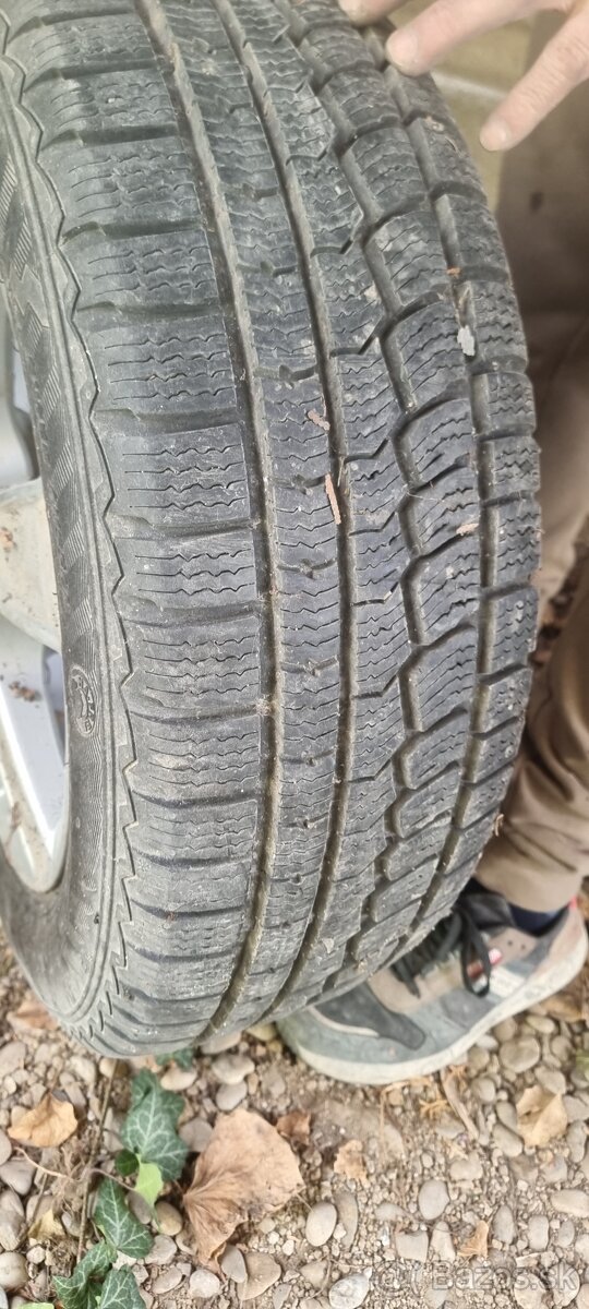 Elektrony mazda r16 - 2