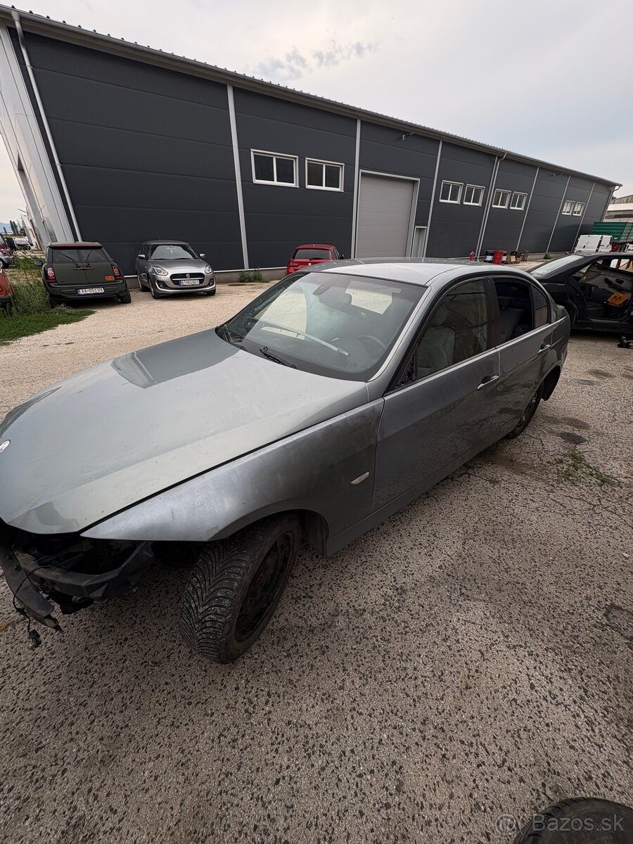 Rozpredám BMW e90 - 2