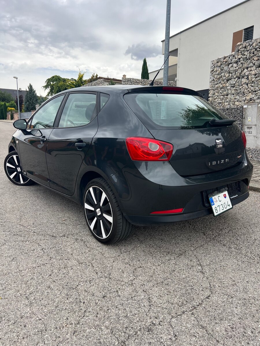SEAT IBIZA 1.6 TDi - 2