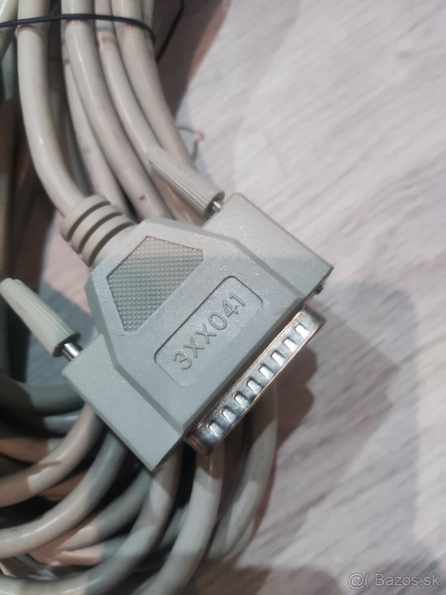 dlhý prepojovací kábel DB‑25 (25-pin D‑Sub) - 2