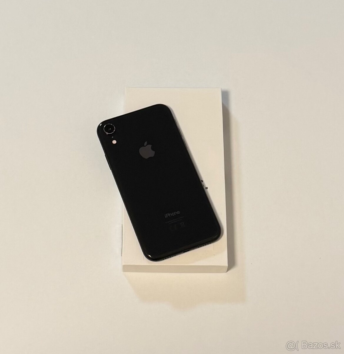 Apple iPhone XR 64GB Black - 2
