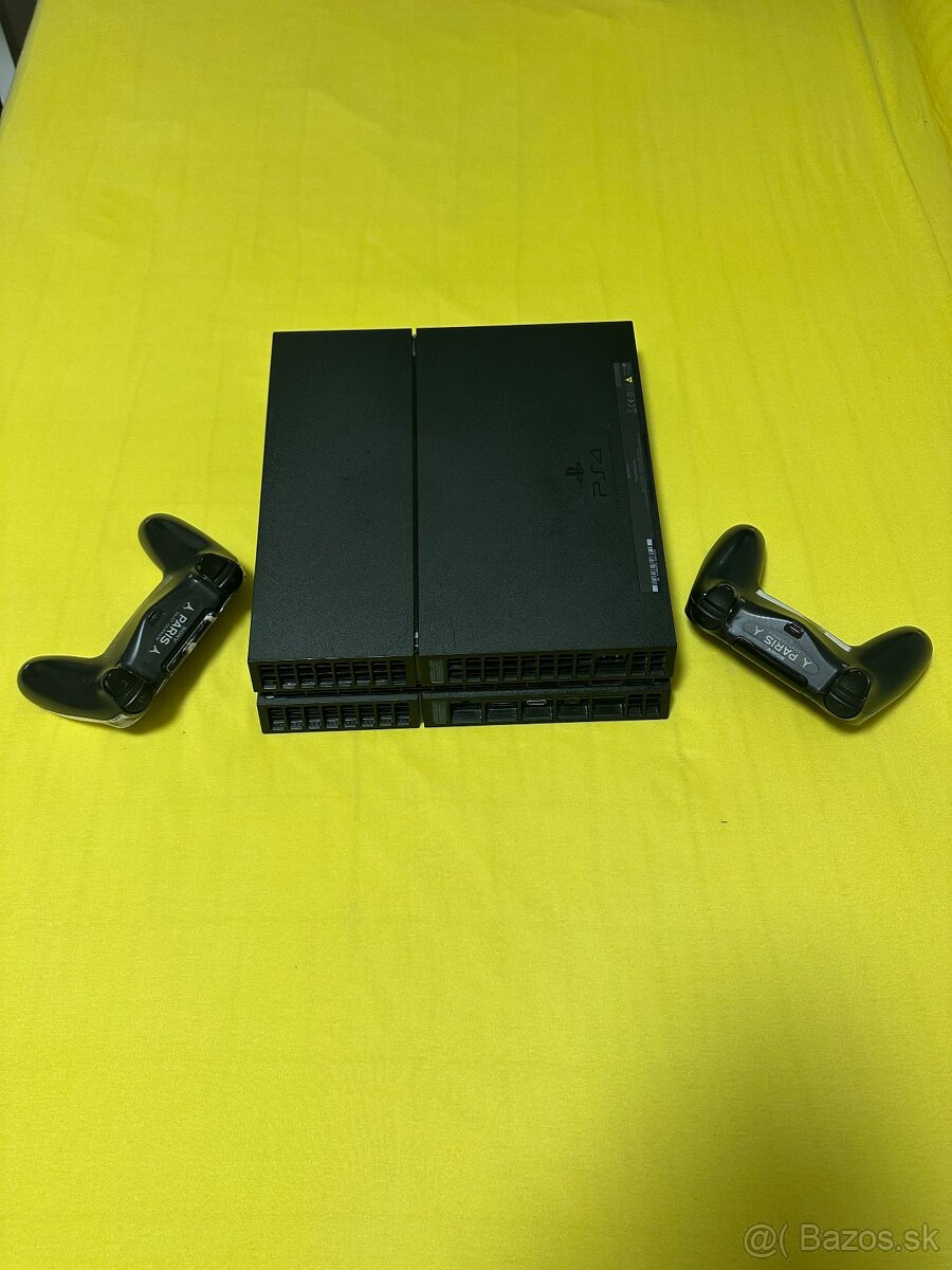 Predám PS4 - 2