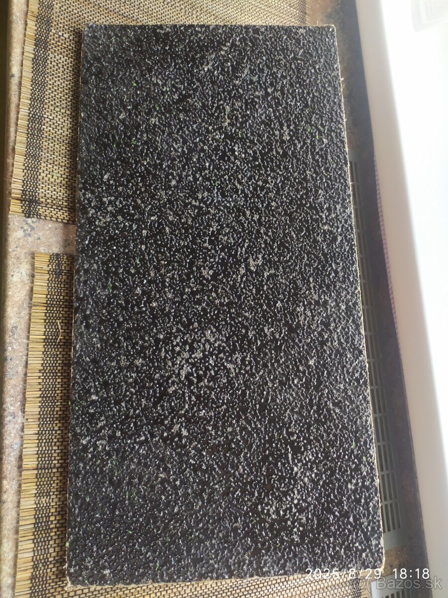 PREDÁM ŠKRABÁK NA POLYSTYRÉN A OMIETKU. - 2