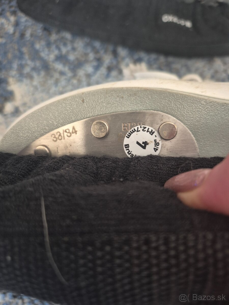 Dievčenské korčule 33/34 - 2