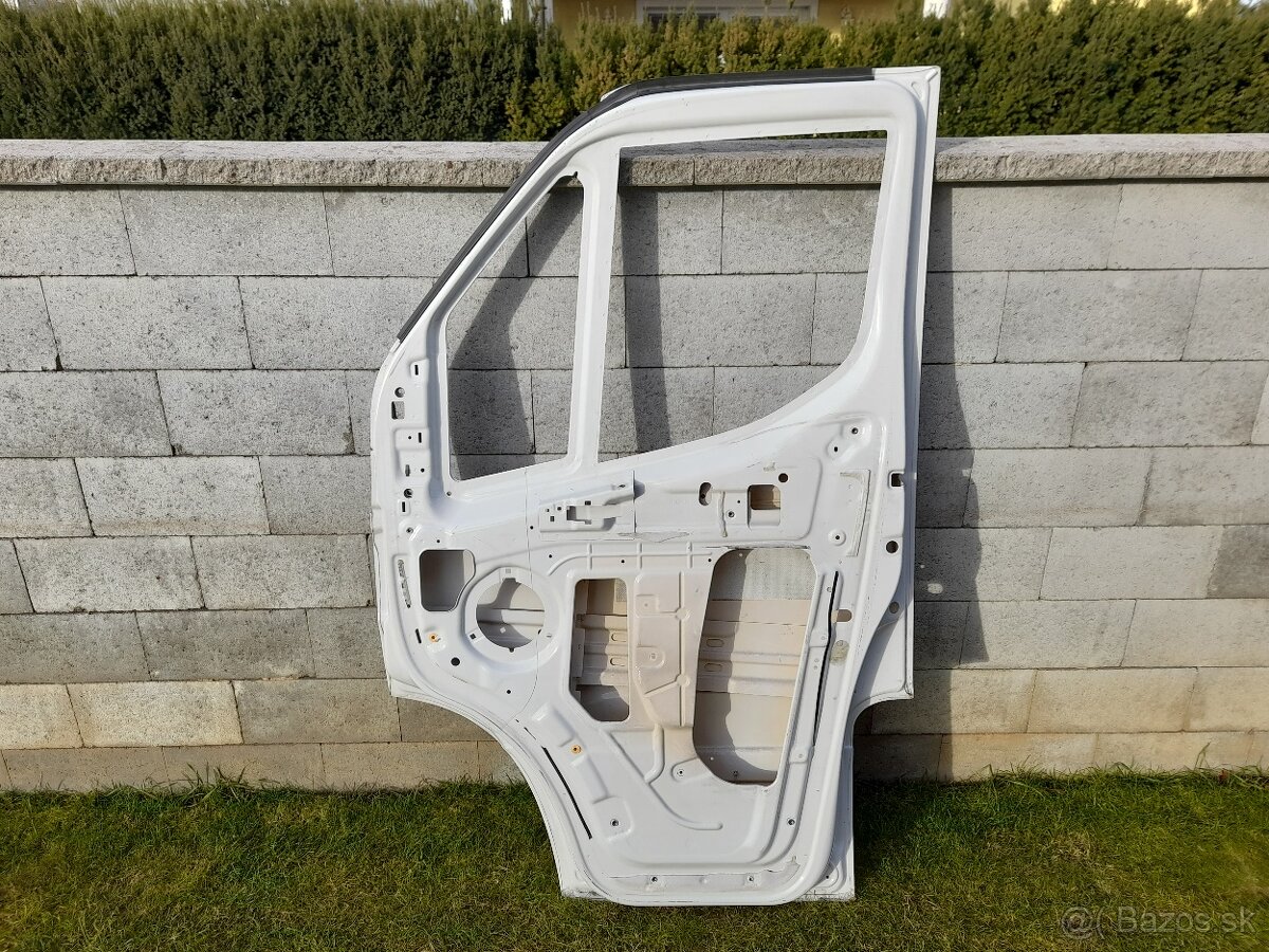 IVECO DAILY predne prave DVERE,BLATNIK,ZRKADLO .r.v.2014-24 - 2