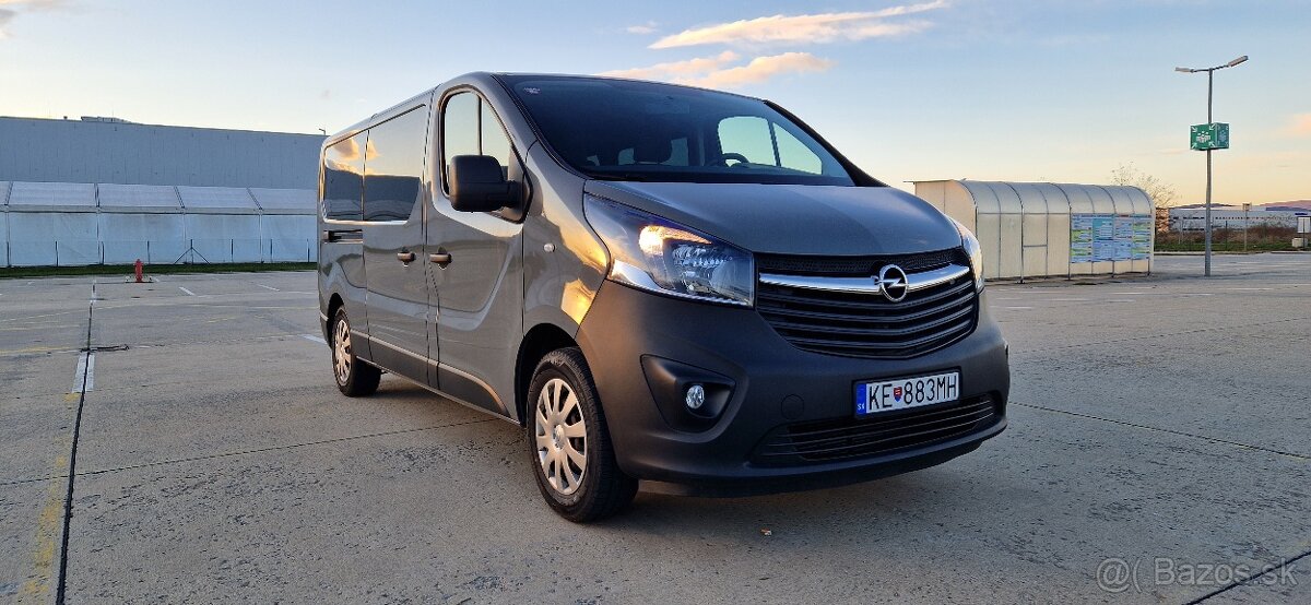 Opel Vivaro Long - 2