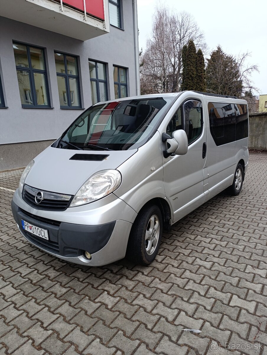 Opel vivaro 2.5 CDTI - 2