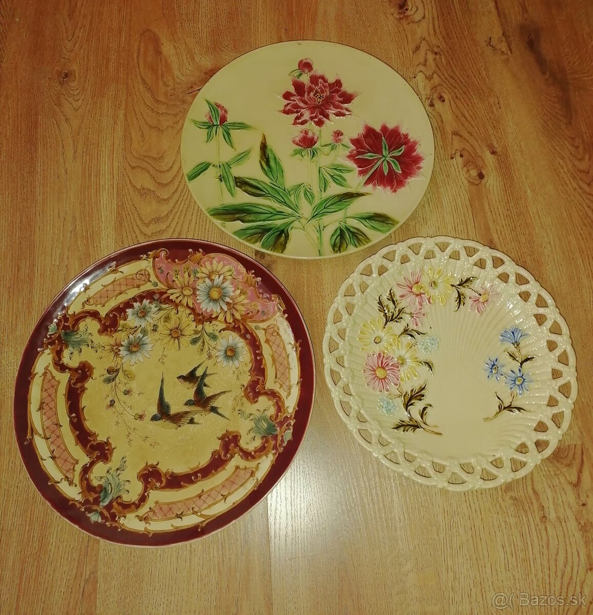 Staré majolikové taniere. - 2