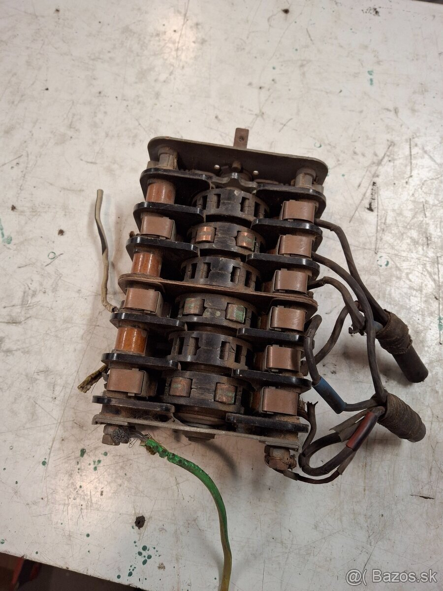 Predám prepínač hviezda - trojuholník - 2