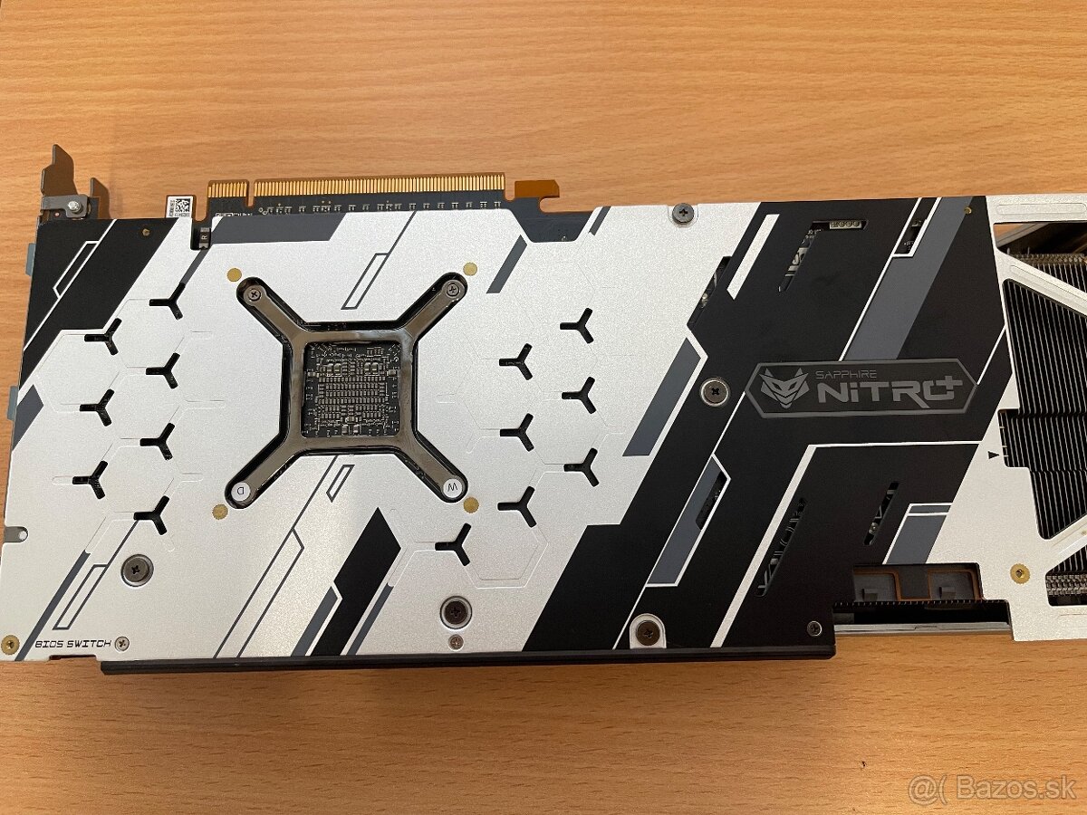 Sapphire NITRO+ Radeon RX 5700 XT 8GB GDDR6 - 2