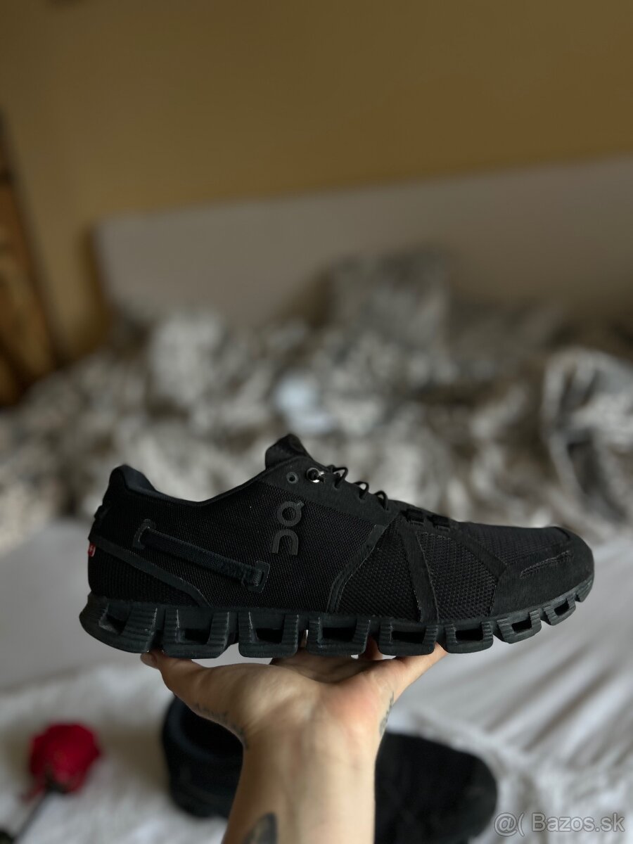 On running on cloud panske 45 - 2