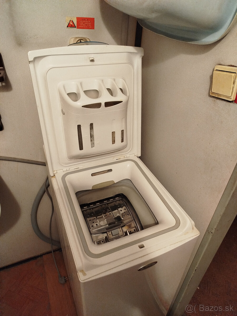 Práčka Whirpool - 2