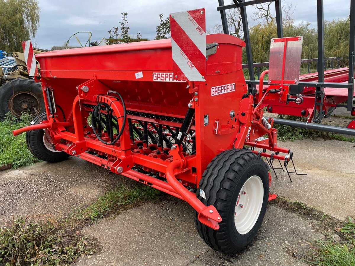 Sejačka 3 metrová na hustosiate obilniny - 2