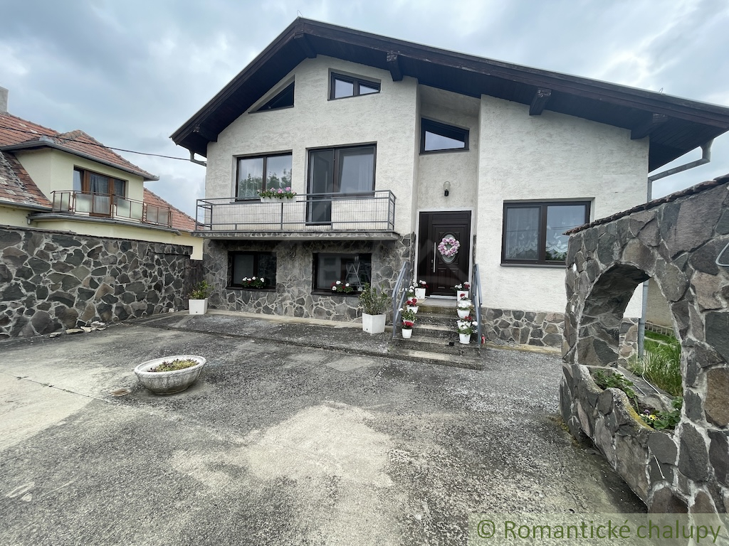 Šesťizbový rodinný dom v Branči – ideálne bývanie v tichej - 2