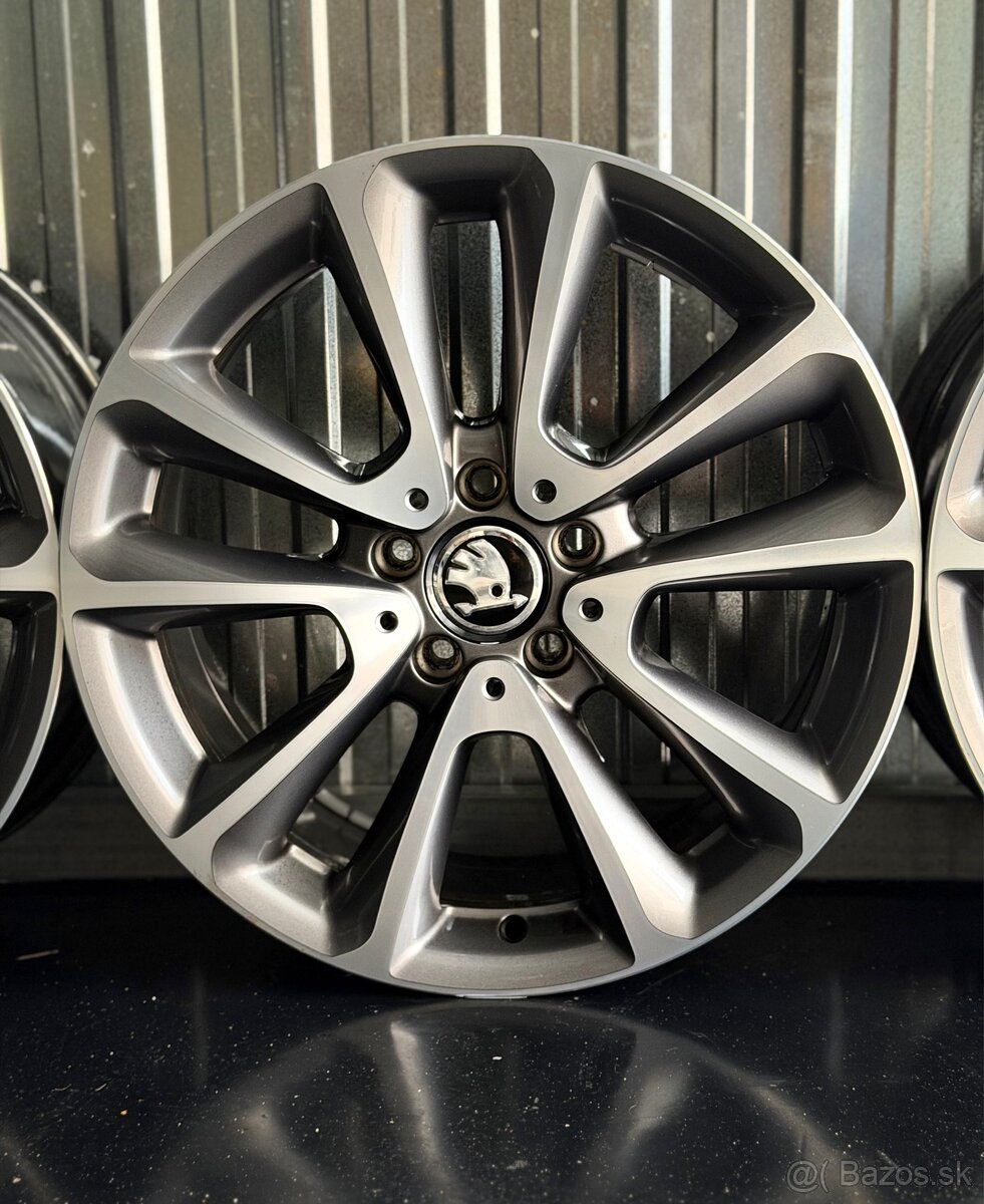 #16 Elektróny originál Škoda r18 - 2