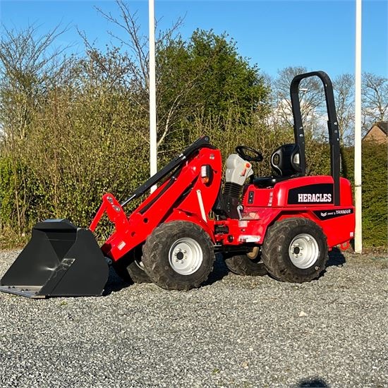 Kĺbový nakladač HERACLES H190T - 2