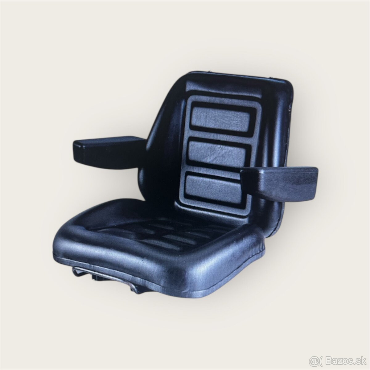 Vyhřívaná sedačka pro jeřáby s opěrkami, 24V - 2