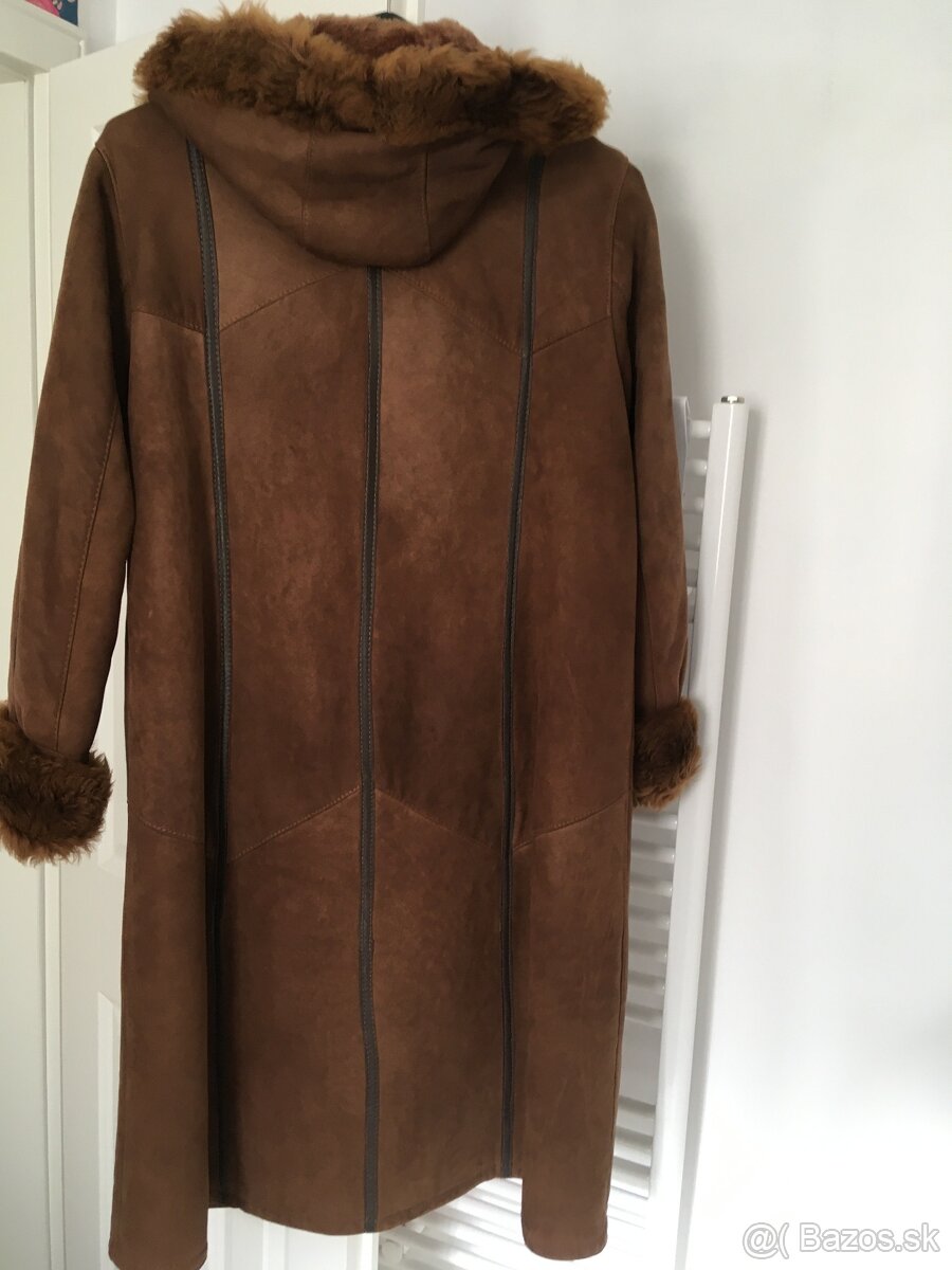 Slovensky damsky kozuch c.42 - 2