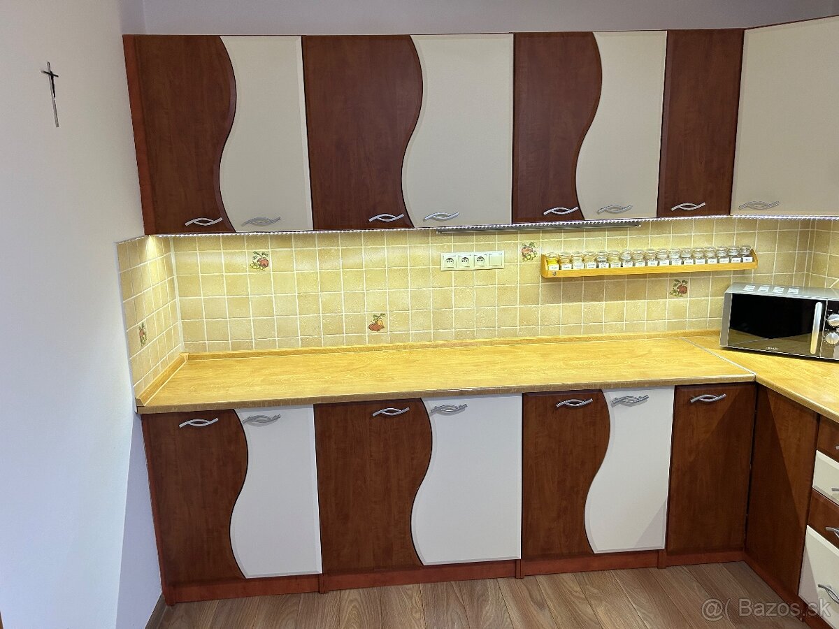 Kuchynská linka - 2