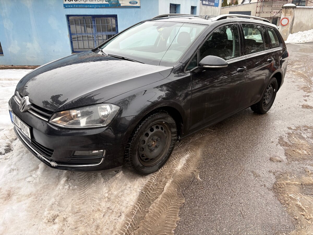 Volkswagen Golf kombi 2.0TDI Bluemotion - 2