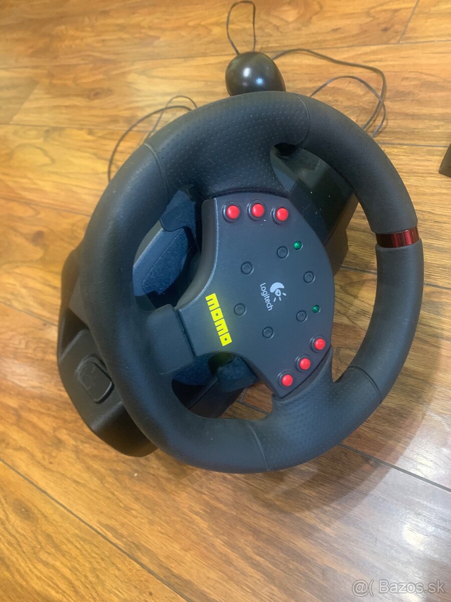 Logitech momo racing - 2