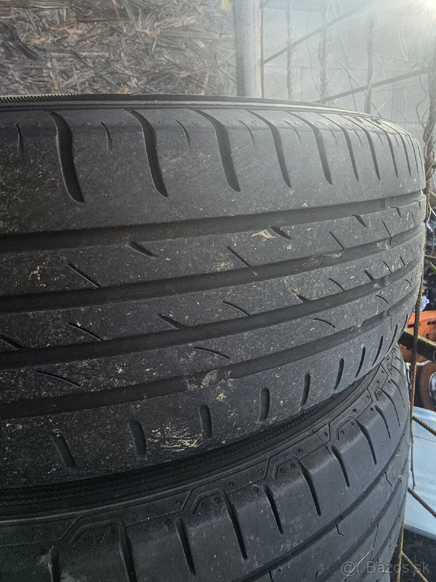 Predam elektrony 195 65 r15 - 2