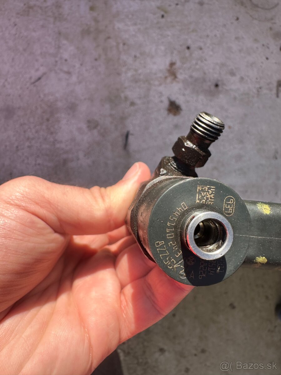 Vstrekovacie trysky BOSCH 0445110243 - 2