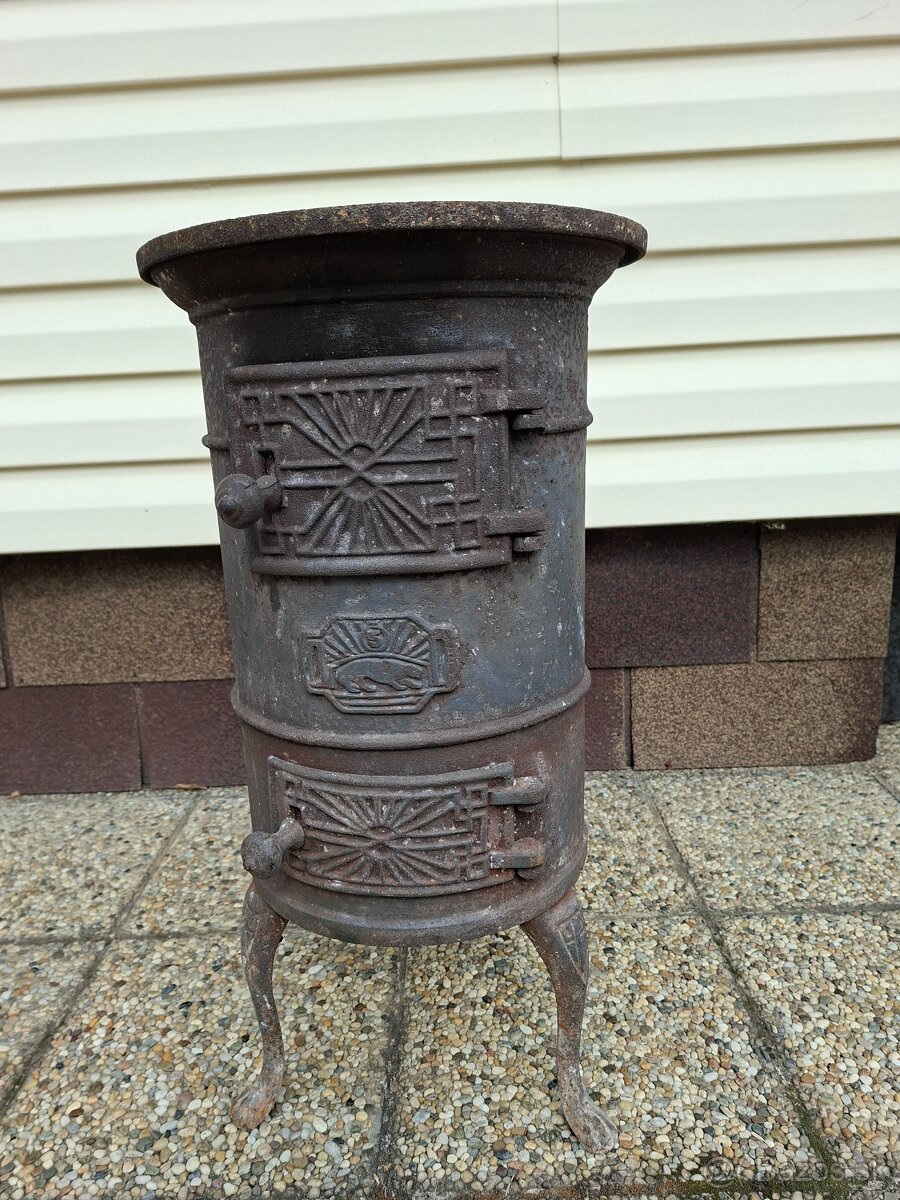 Starožitná liatinová piecka - 2