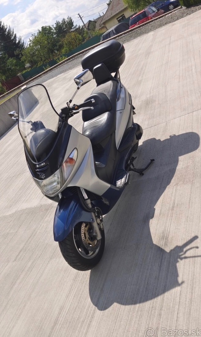 Suzuki Burgman 400 - 2