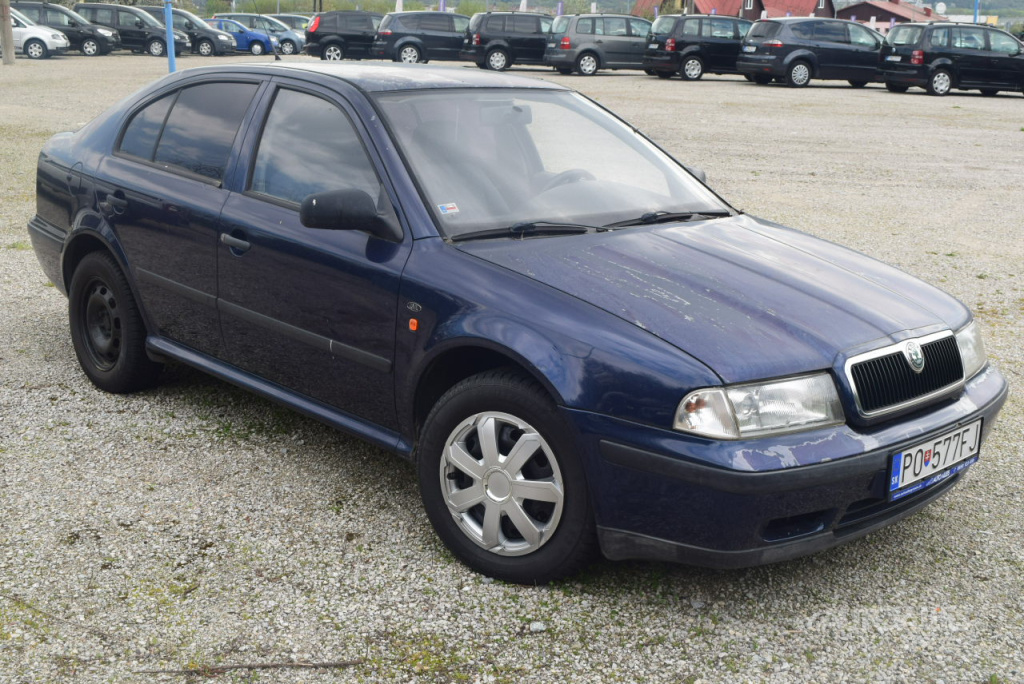 Škoda Octavia 1,6 i 55 kW CLASSIC - 2