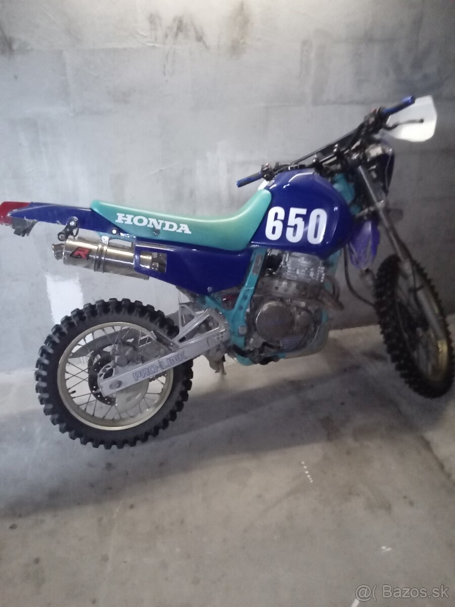 Honda 650 dominator