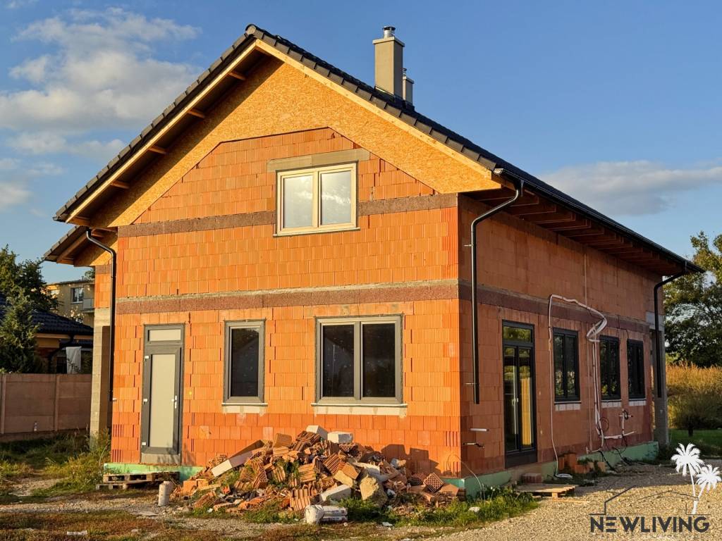 NEW LIVING - novostavba 3i byt, 2x parking a pozemok, Záhrad - 2