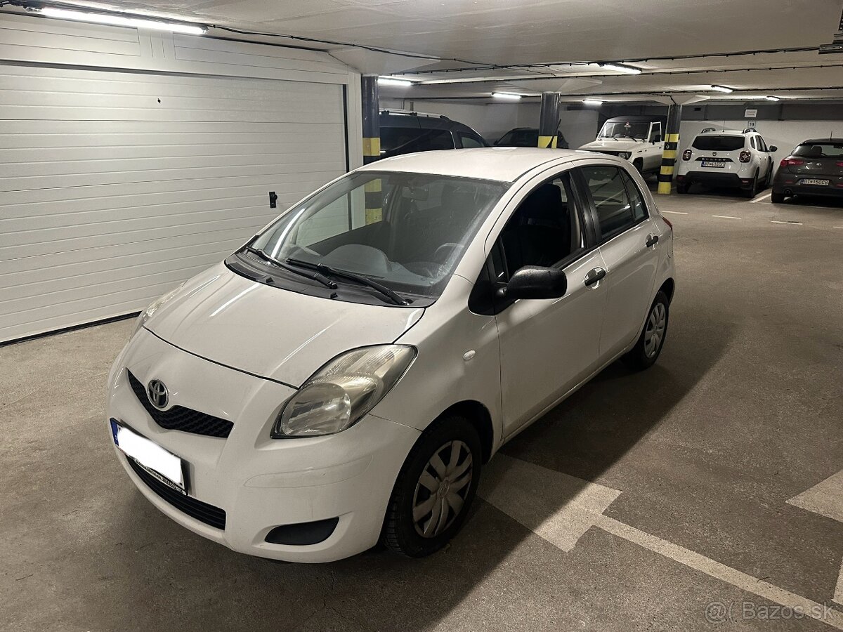 Predám Tyota Yaris 1.0 5D - 2