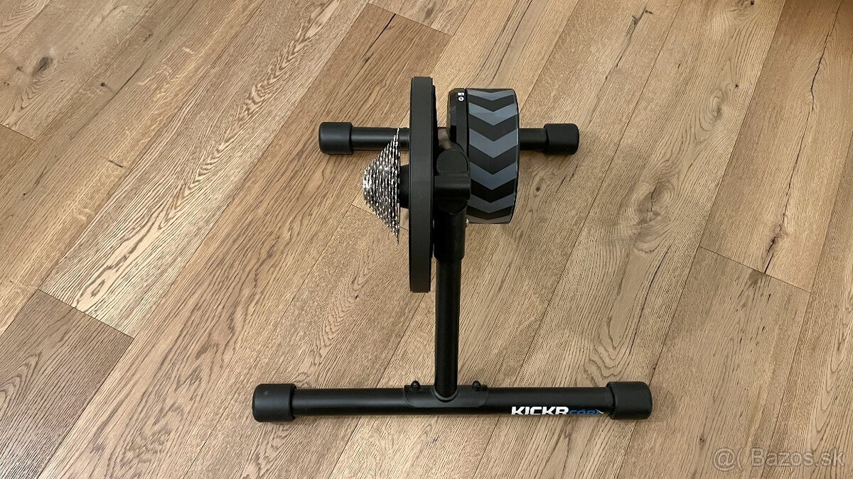 Wahoo Kickr Core Smart - cyklotrenažér - 2