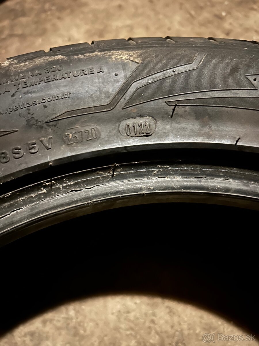 Predam letnú pneumatiku Petlas 235/50 zr18 - 2