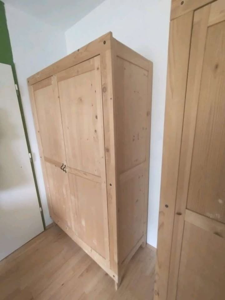 Ikea skriňa - drevená - 2