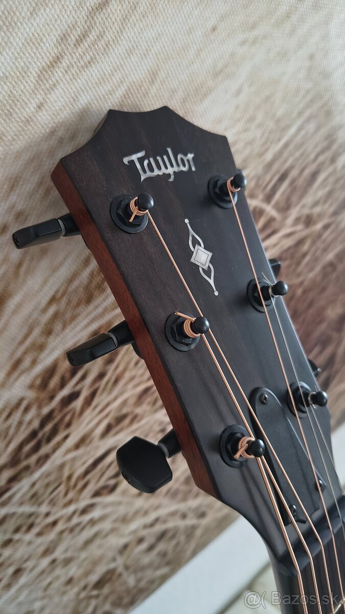 Taylor 326ce - 2