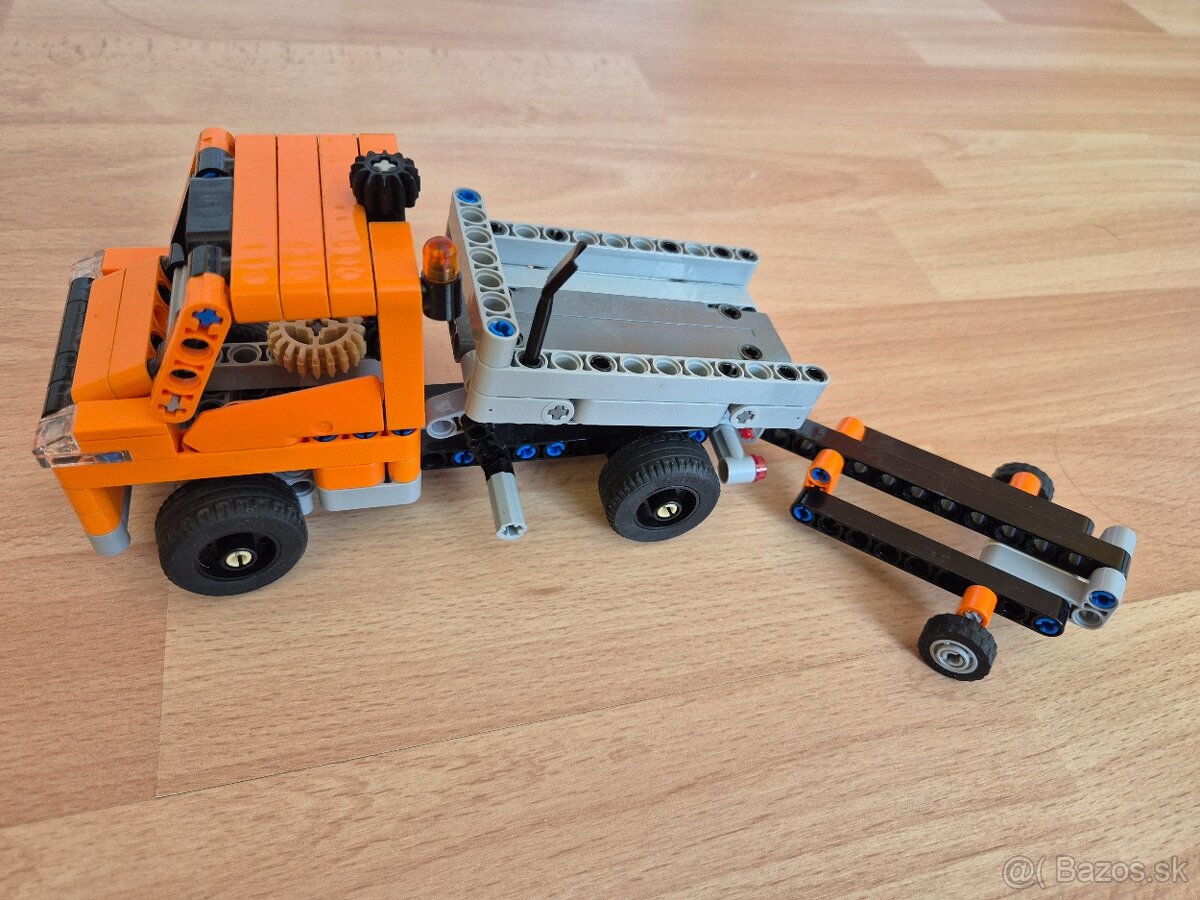 LEGO TECHNIC 42060 - Cestári - 2