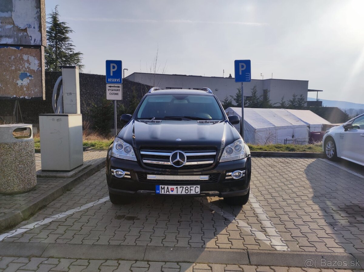 Mercedes Benz GL 320 CDI 4MATIC (2008) - 2